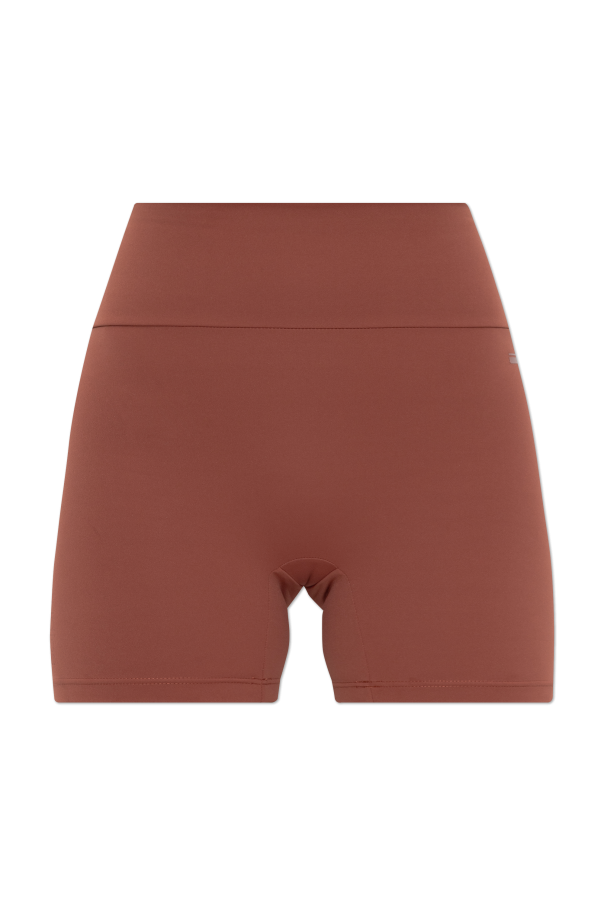 Short training leggings od Rethinkit Studios