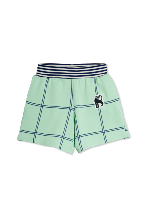 Pantalones cortos con parche