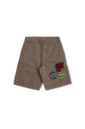 Shorts con parches de colores