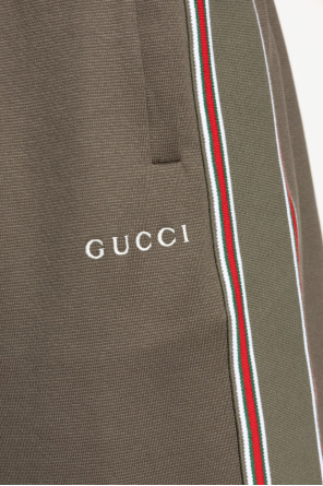 Gucci Shorts mit charakteristischem "Web"-Gürtel
