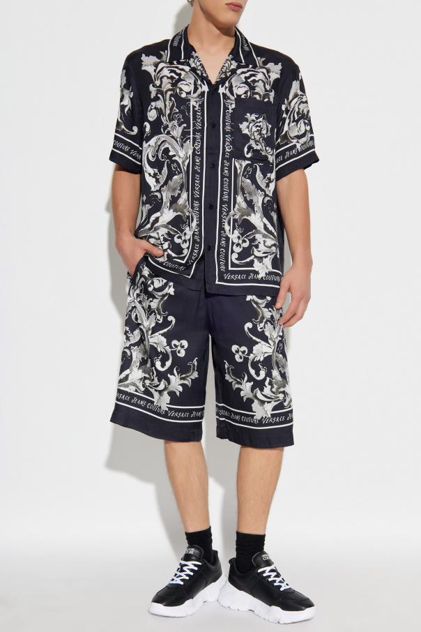 Versace Jeans Couture Pantalones cortos con estampado `barocco`