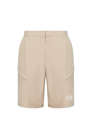 Szorty typu `cargo`
