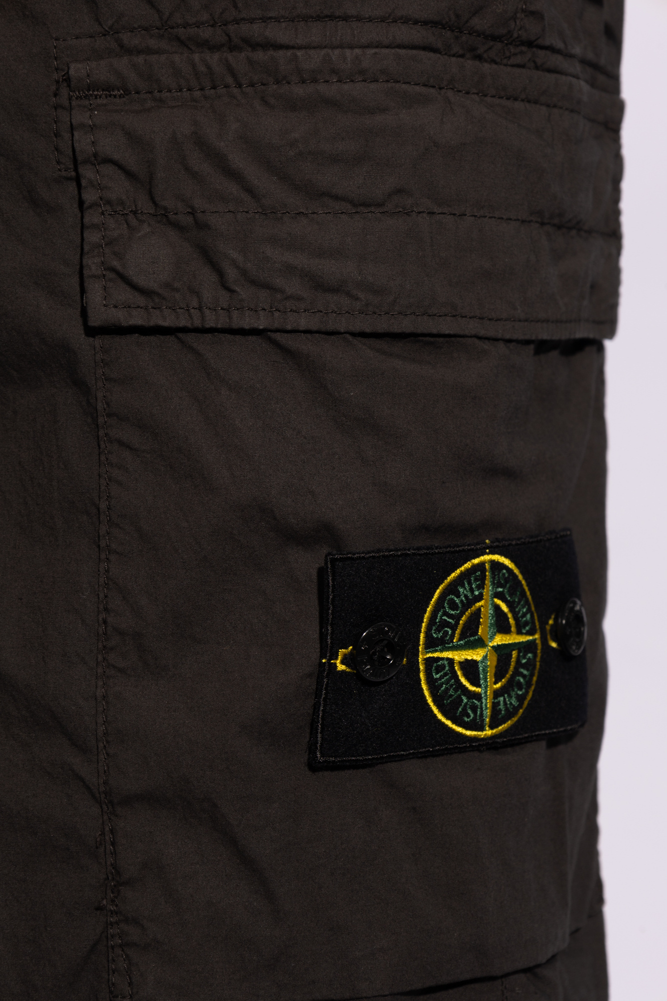 Stone Island Classic work style meets comfortable wear with the long-lasting ® Relaxed Fit Carpenter Duck Jean