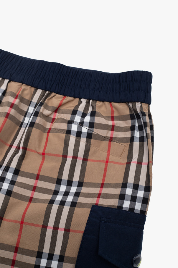 Burberry Kids Shorts with multiple pockets