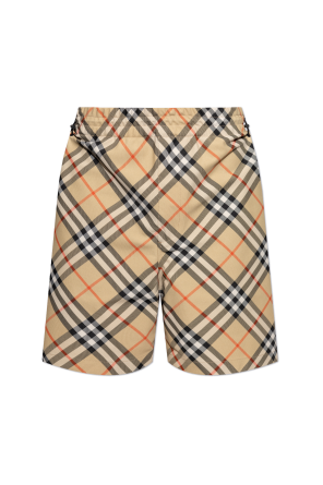 Calções com padrão xadrez