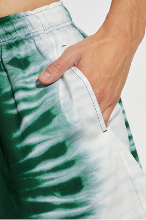 Balenciaga Shorts mit Taschen