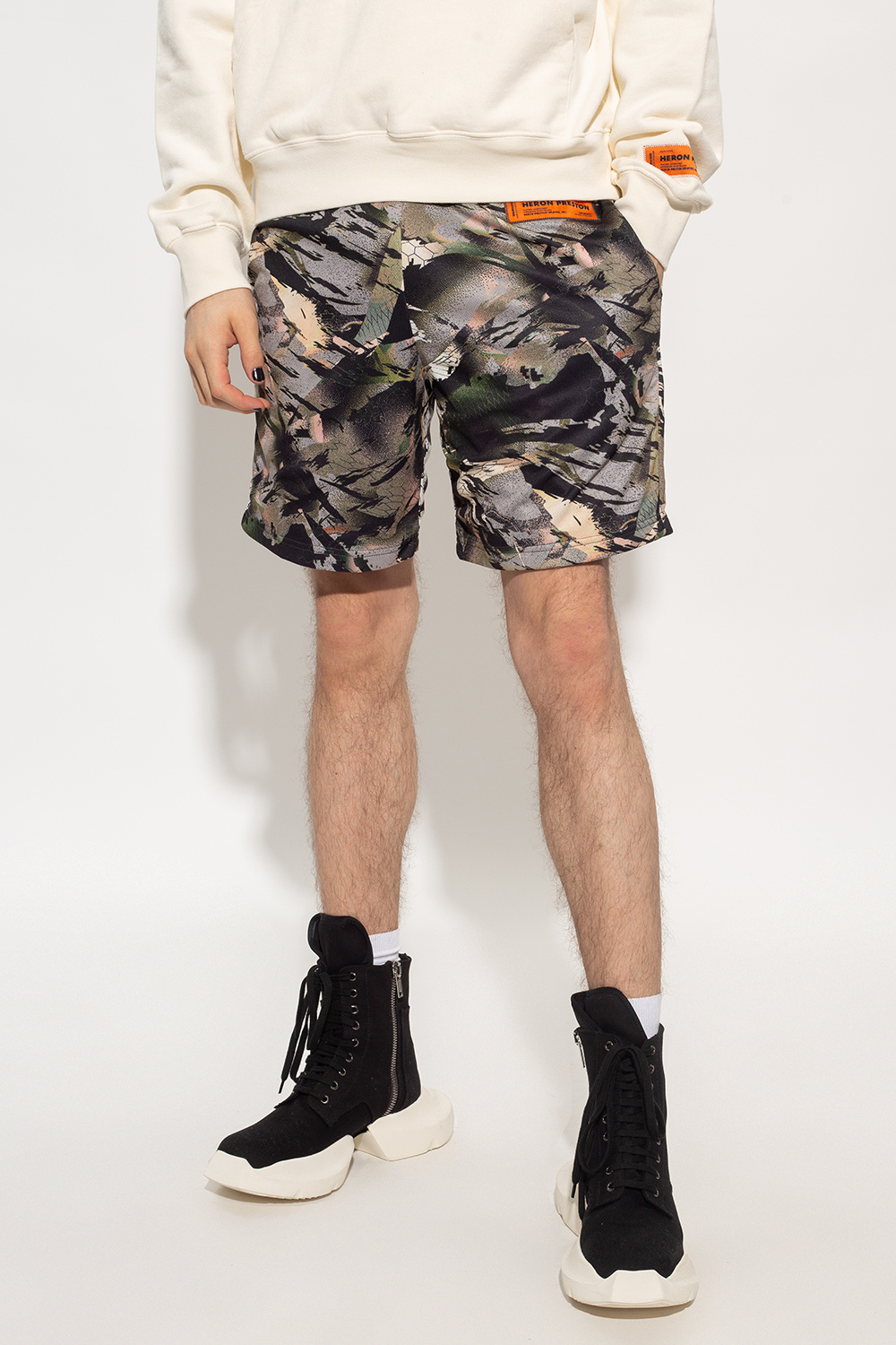 Heron Preston Patterned shorts