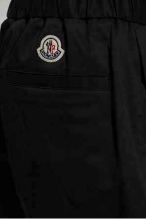 Moncler JJ221CAP001 Shorts with logo