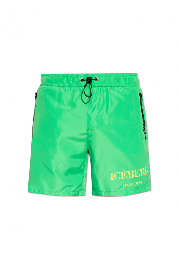 Iceberg Swimming con shorts