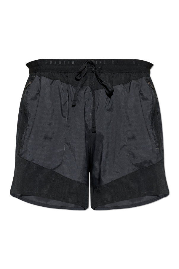 Training shorts od Nike