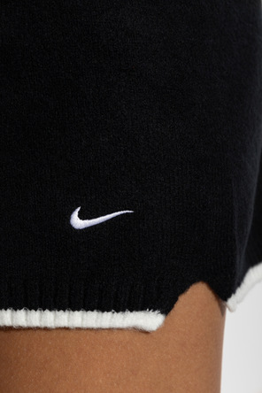 Nike Pantalones cortos con logo
