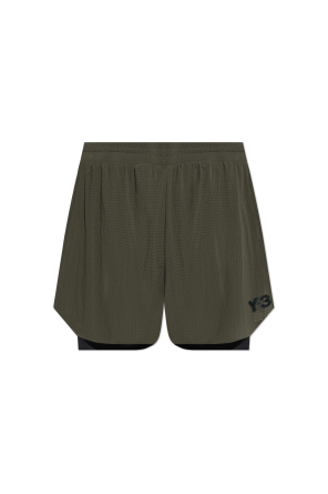 Logo shorts od Y-3