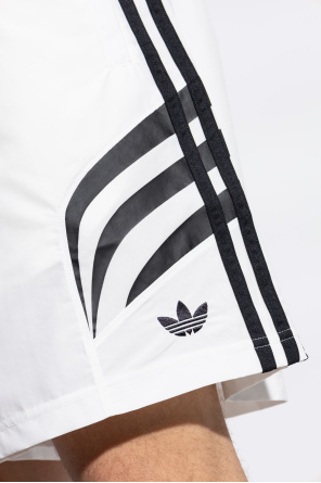 ADIDAS Originals Szorty z logo