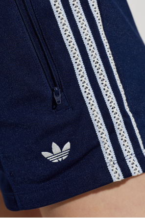 ADIDAS Originals Logo shorts