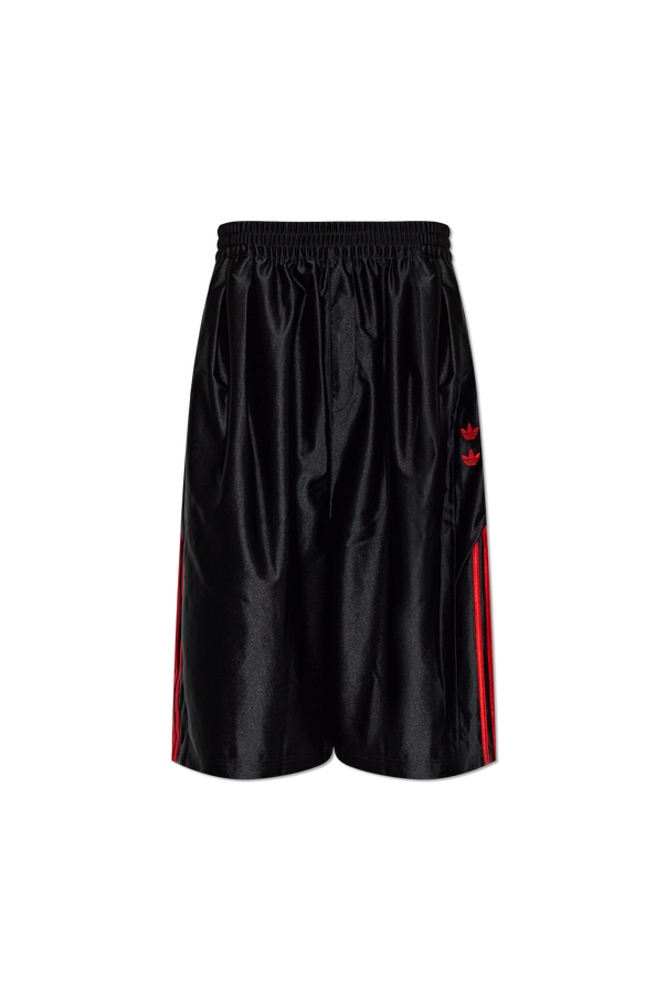 ADIDAS X WILLY CHAVARRIA Wide Shorts with an Extended Line od ADIDAS Originals