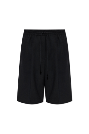 Calções com bolsos