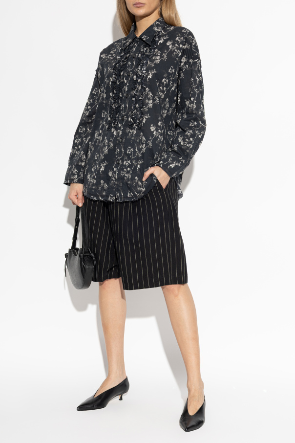 R13 Szorty ze wzorem w prążki