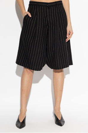 R13 Szorty ze wzorem w prążki