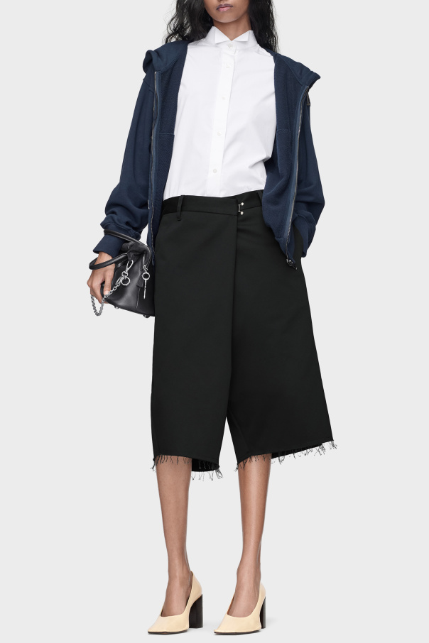 Maison Margiela Shorts con acabado sin rematar
