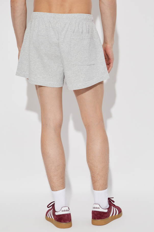 Sporty & Rich Shorts aus der Kollektion Preppy