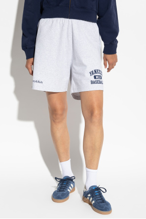 Sporty & Rich Shorts aus der Kollektion `47 & The New York Yankees`