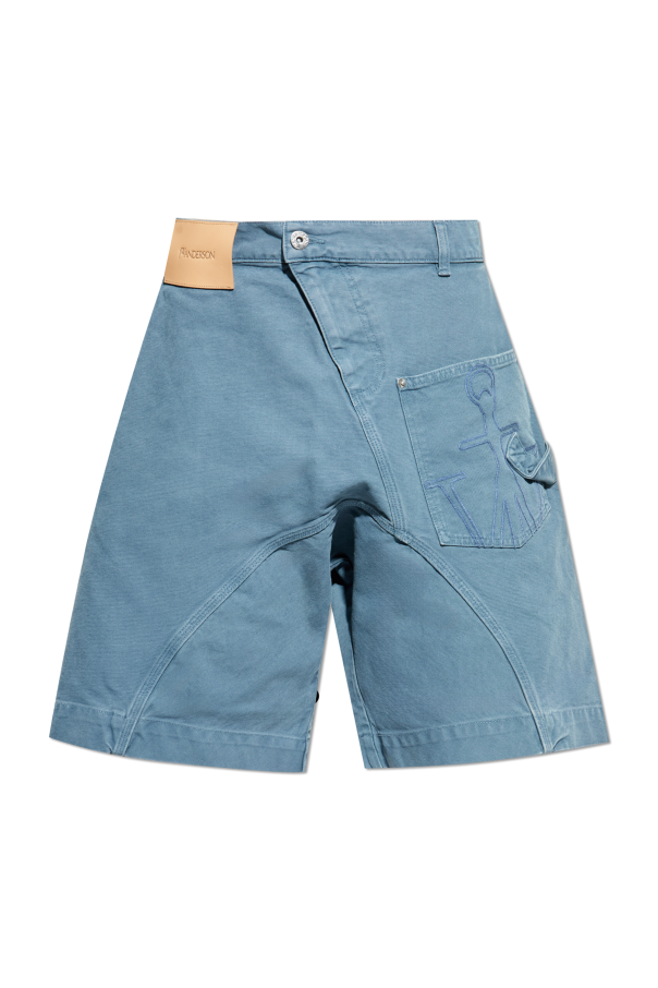 Logo shorts od JW Anderson