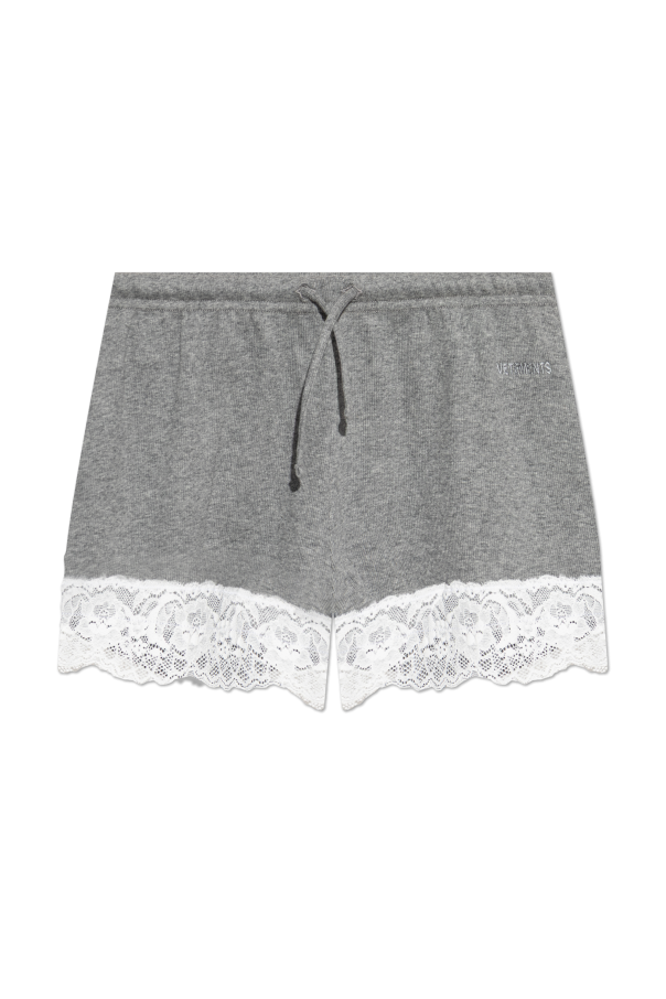 VETEMENTS Shorts with lace