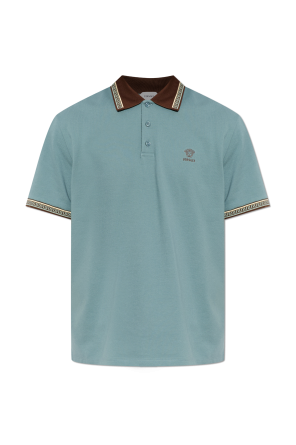 Polo con logo bordado