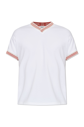 V-neck T-shirt