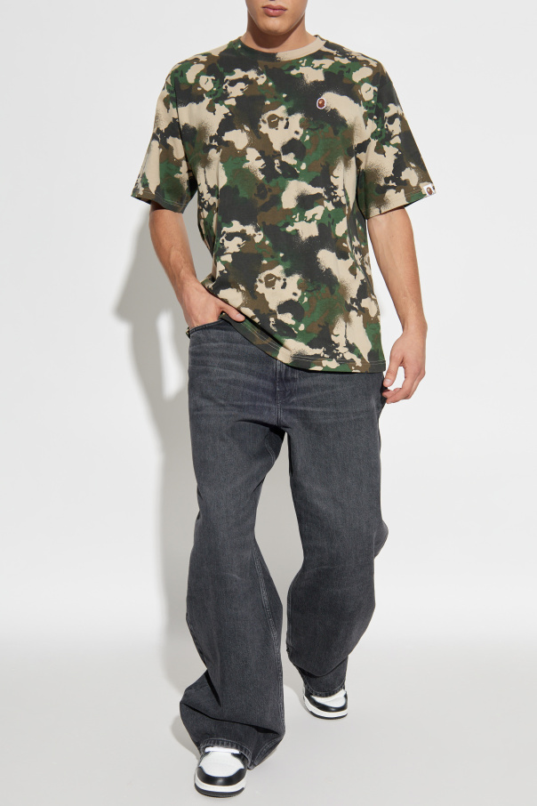 A BATHING APE® T-shirt with logo