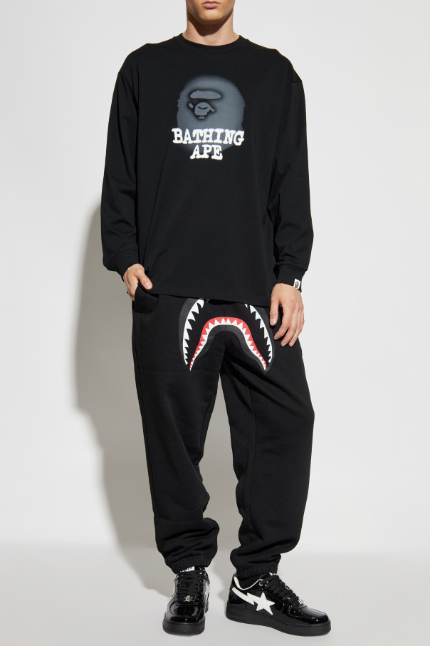 A BATHING APE® T-shirt with logo