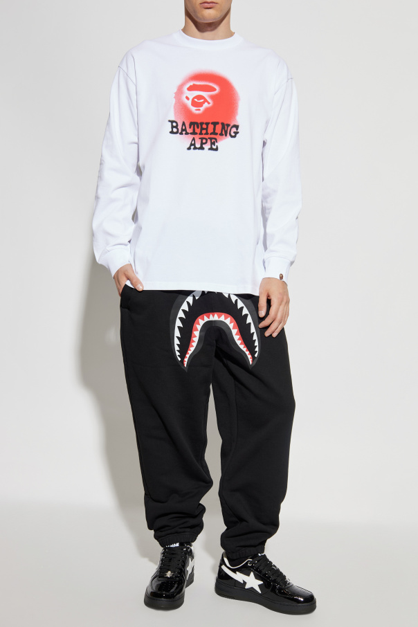 A BATHING APE® T-shirt with logo