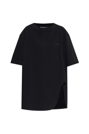 ‘Oversize’ T-shirt with a slit