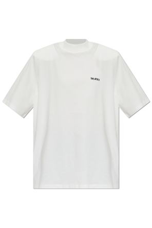 Camiseta con hombreras