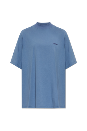 Camiseta con hombreras