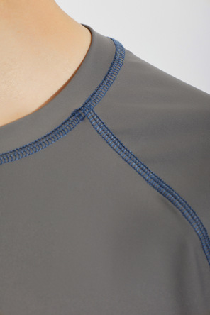 Moschino Camiseta de la línea "Active"