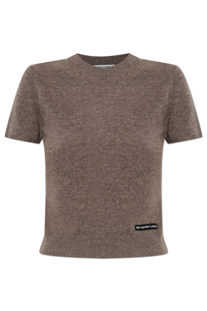 Top z naszywką z logo