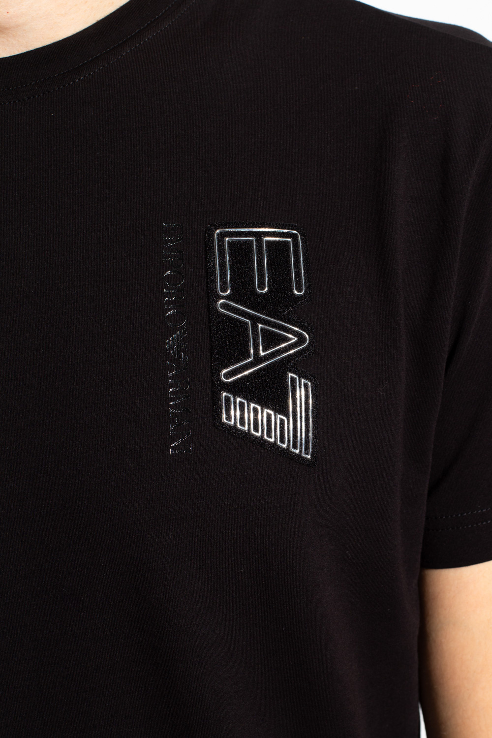 Giorgio Armani Pre-Owned twist-detail tote bag Logo T-shirt