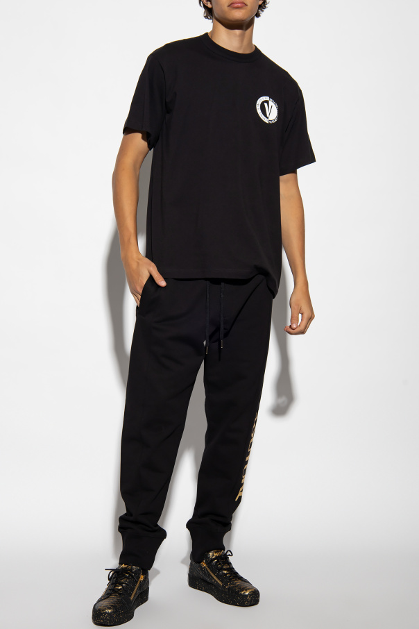 Cotton On t-shirt is a classic staple that delivers maximum styling mileage Nike Sportswear Style Essentials avkortet bukse uten fôr til herre Black