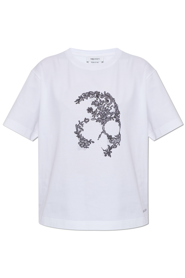 T-shirt with a distinctive skull motif od Alexander McQueen