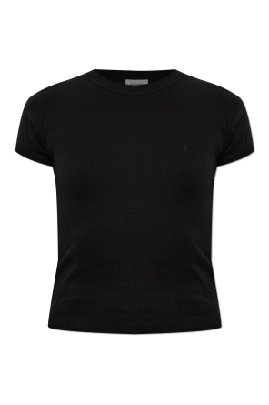 Camiseta con logo bordado
