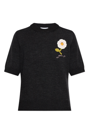 Sweater with logo
