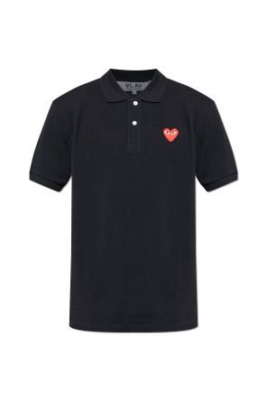 Polo con parche de logo