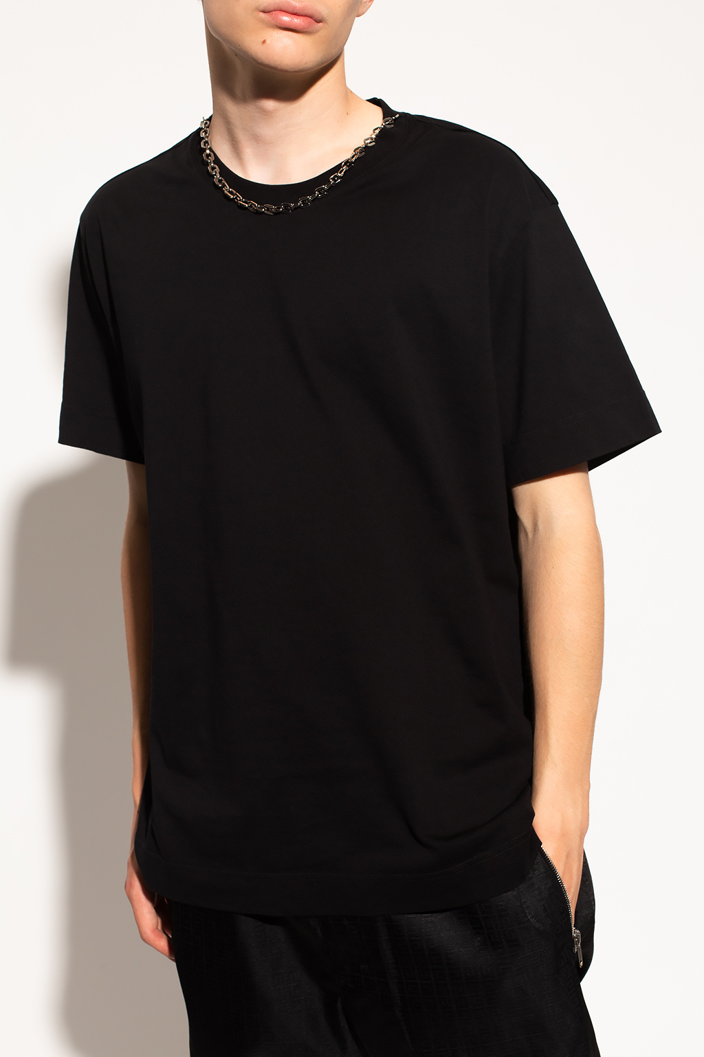 Givenchy T-shirt with decorative chain