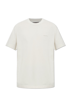 Camiseta con logo bordado