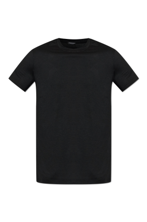Underwear T-shirt with a round neckline