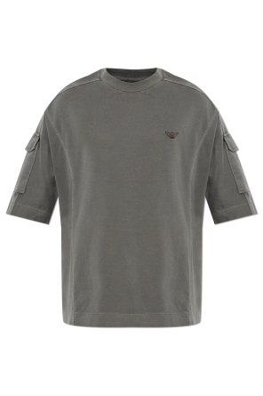 T-shirt with sleeve pockets