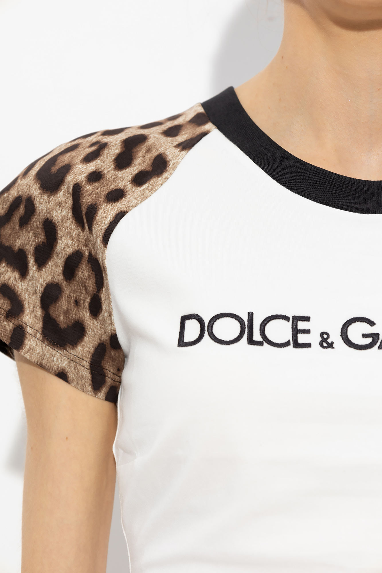 Dolce & Gabbana Cropped T-shirt with logo