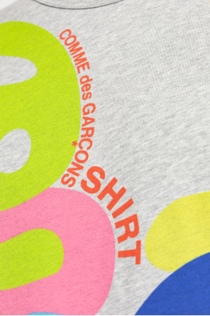 Comme des Garçons Shirt Camiseta con estampado de colores