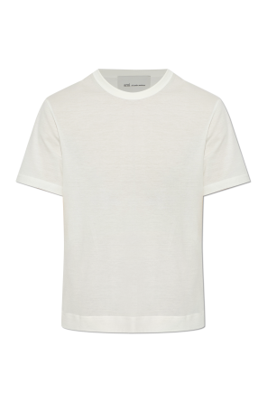 T-shirt z wyszytym logo